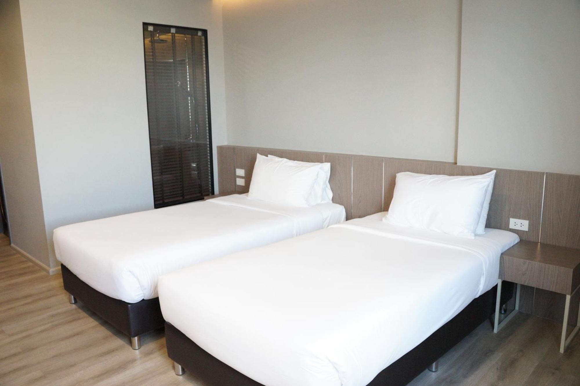 The Rise Suites Hotel, Chiang Mai - Sha Extra Plus Buitenkant foto